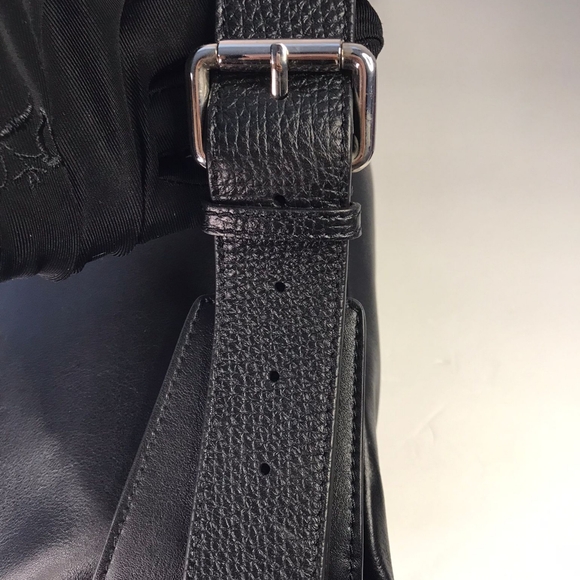 New 💯  Authentic Versace Moto Leather Belt Bag - Picture 10 of 17
